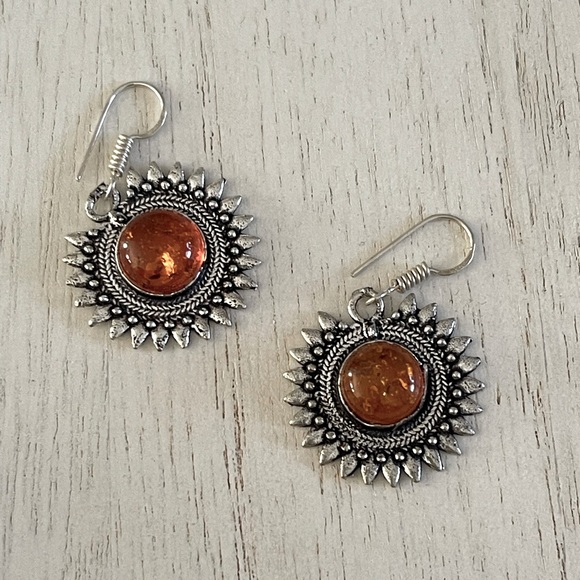 Jewelry - Amber earrings, dangle